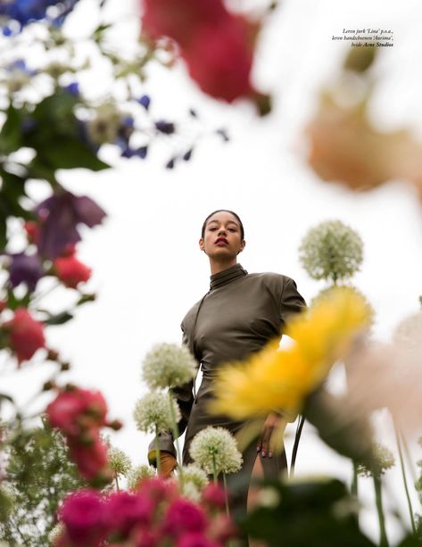 Damaris Goddrie Smells the Roses In Walter Perre Images for Vogue Netherlands September 2019 — Anne of Carversville Floral Photoshoot Black Women, Flower Branding Photoshoot, Art Direction Aesthetic, Styled Shoot Inspiration Photography, Outdoor Flower Photoshoot, Editorial Flower Photoshoot, Photoshoot Concept Outdoor, Flower Photoshoot Creative, Flower Photoshoot Editorial