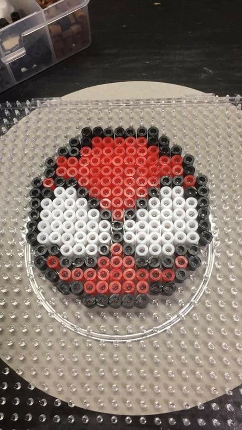 Melty Bead Spiderman, Pearl Beads Pattern Spiderman, Bead Pegboard Ideas, Fuse Beads Spiderman, Peeler Bead Spiderman, Spiderman Melty Beads, Perler Beads Ideas Spiderman, Spider Man Melty Beads, Pyssla Ideas Spiderman