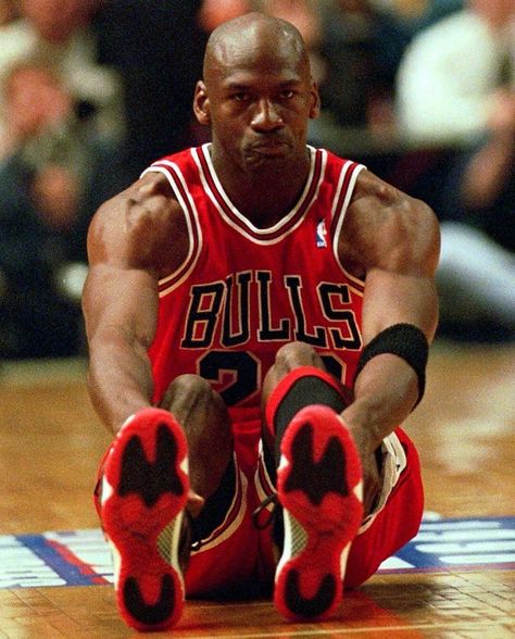 Air Jordan 11s, Mike Jordan, Zapatillas Nike Jordan, Michael Jordan Art, Michael Jordan Pictures, Jeffrey Jordan, Michael Jordan Photos, Jordan Chicago, Jordan Photos