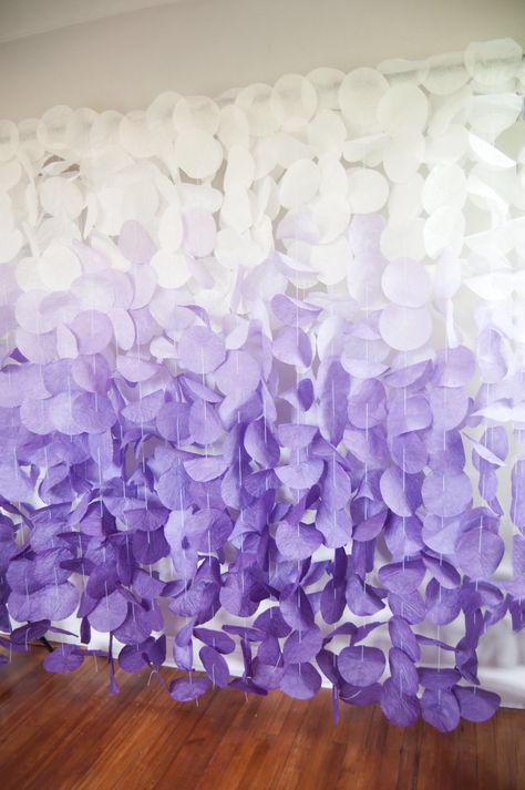 Purple Backdrop Ideas, Birthday Party Decorations Purple, Party Decorations Purple, Purple Paper Flowers, Paper Circle Garland, Whimsical Backdrop, Backdrop Purple, Lila Party, Purple Backdrop