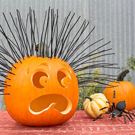 This is a great idea for turning any pumpkin into a funny scaredy pumpkin! Here is a list of more pumpkin decorating ideas that toddlers, preschoolers and kids of all ages can create! Strašidelný Halloween, Halloweenpyssel Barn, Labu Halloween, Veselý Halloween, Unique Pumpkin Carving Ideas, Moldes Halloween, Dekorasi Halloween, Halloween Decor Diy, Creative Pumpkin Carving