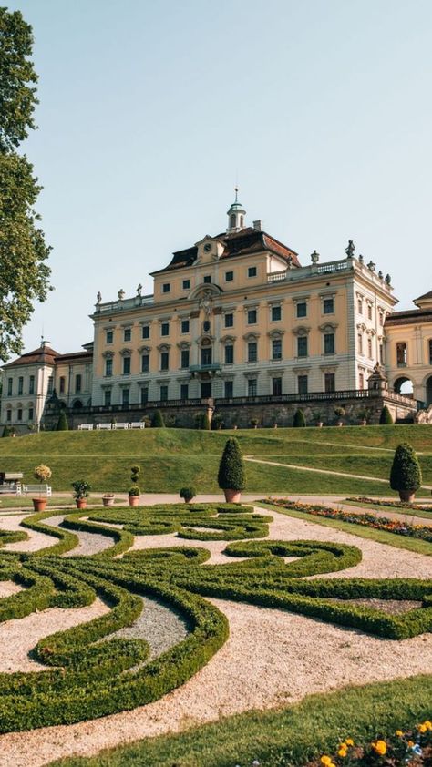 French Chateau Mansion, South Germany, Hohenzollern Castle, Time In Germany, Romantic Road, Southern Germany, Europe Holidays, Cities In Germany, Stuttgart Germany