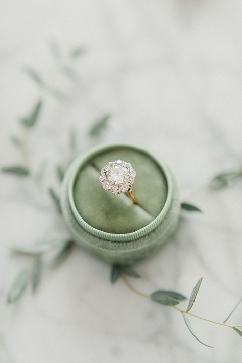 Heirloom Engagement Rings, Victor Barbone, Ring Photography, Fine Engagement Rings, Wedding Sparrow, Engagement Ring Inspiration, Classic Engagement Rings, Dream Engagement Rings, Beautiful Engagement Rings