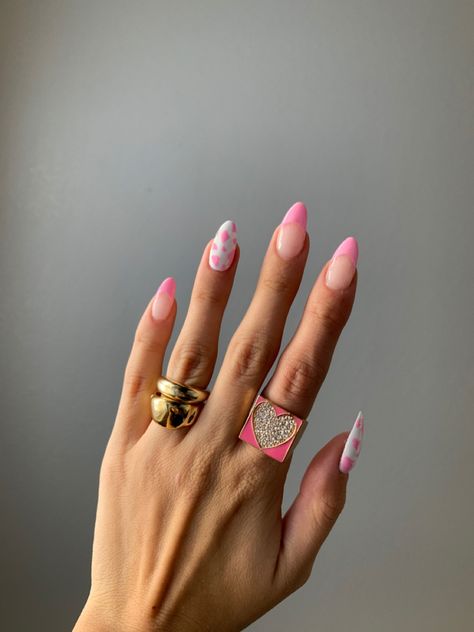 Cow Nails Almond, Almond Nails Pink, Cow Nails, Trendy Nail Art Designs, Acylic Nails, Aycrlic Nails, Nails Almond, Pink Cow, Short Acrylic Nails Designs