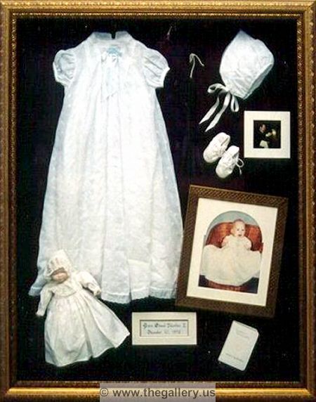 Christening gown shadowbox The Gallery at Brookwood www.thegallery.us 770-941-3394 Your Custom Framing Expert Picture Framing Examples Custom Framing Examples Shadowbox Examples christening_gown_shadow_box_with_photos Newborn Shadow Box, Family Heirloom Display, Shadow Box Memory, Baby Shadow Box, Diy Baby Clothes, Memory Crafts, Vintage Baby Clothes, Shadow Box Art, Christening Gown