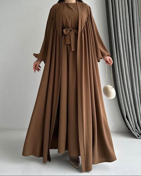 size: L Couture, Stylish Abaya Designs, Latest Abaya Designs, Farasha Abaya, Stylish Outfits Casual, Abaya Designs Latest, Islamic Fashion Dresses, Muslimah Style, Modest Dresses Fashion