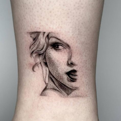 Micro realism women portrait tattoo by ikarus.abendwind from Melbourne Woman Realism Tattoo, Illustrative Realism Tattoo, Micro Portrait Tattoo, Small Realism Tattoo Ideas, Mini Portrait Tattoo, Simple Portrait Tattoo, Mini Realistic Tattoo, Small Portrait Tattoo, Tattoo Ideas Realism