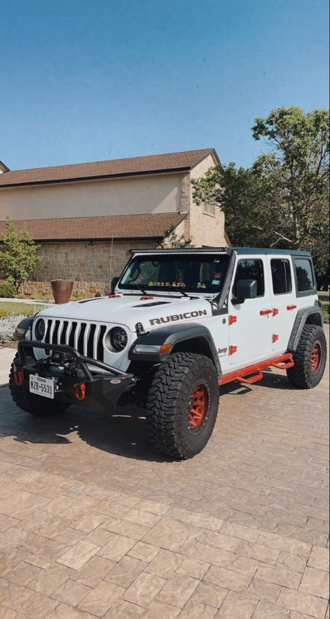 Rubicon Jeep VSCO White and Red White And Red Jeep Wrangler, White Jeep Red Accents, White Rubicon Jeep, White Jeep Rubicon, All White Jeep Wrangler, Jeep Rubicon Accessories, Jeep Sahara Unlimited, Red Jeep Wrangler, Jeep Interior