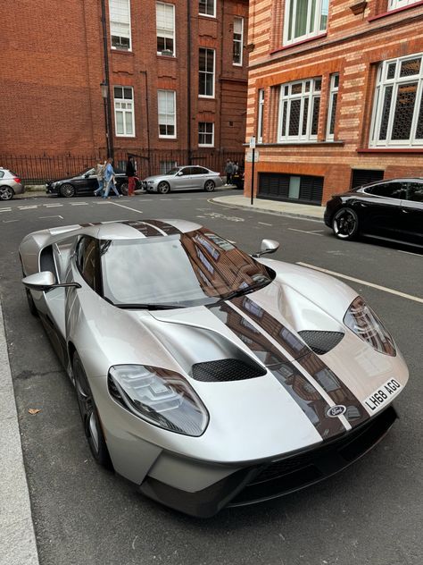 Ford GT spotted in London #london #uk #fordgt #Ford #mustang Ford Gt, London, Cars, Car Spotting, London Uk, Ford Mustang, Mustang, In London, Ford