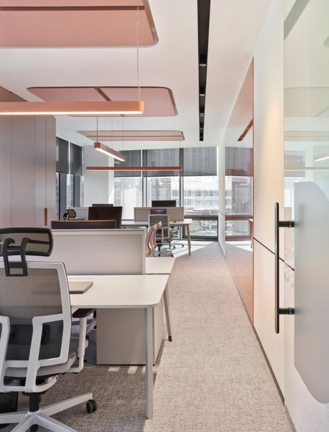 Minimal Ceiling Design, Minimal Office Design, Commercial Interior Architecture, Open Space Design, Office Ceiling Design, Bureau Open Space, Workstations Design, Office Ceiling, Office Interior Design Modern