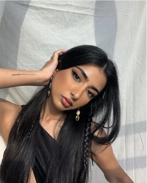 Indian Girl Makeup, Brown Girls Makeup, Indian Face, Oh My Goddess, Brown Skin Makeup, Indian Makeup, Foto Baby, Cute Makeup Looks, Indian Aesthetic