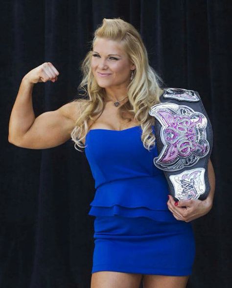 Beth Phoenix Wwe, Wrestling Pictures, Beth Phoenix, Wrestling Posters, Kareem Abdul Jabbar, Wwe Women, Alexa Bliss, Sasha Banks, Wrestling Superstars