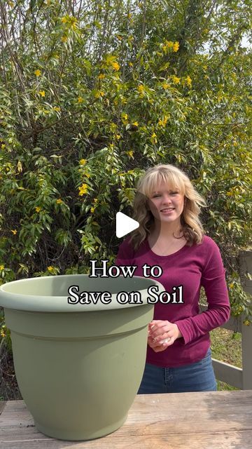 Needmore Farms | Gardening, DIY, and Recipes on Instagram: "Filling large planters completely with soil can make them heavy and expensive. Try this hack to save some money…and your back 😂🪴  This hack is for large pots. If your pot is 14” or smaller, fill the enter pot with soil.   #garden #gardening #gardenhacks #gardeninghacks #gardeningtips #needmorefarms" Plants In Planters Ideas, Outdoor Big Planter Ideas, Diy Garden Pots & Planters, Big Pots In Garden, What To Put In Large Planters, Pots In Garden Ideas, Giant Pots Planters, Garden Pot Design Ideas, Multi Pot Planter