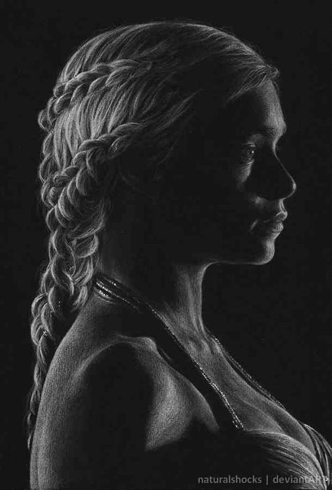 ~The Unburnt by naturalshocks.deviantart.com~ Rachel Weisz, White Pencil Portrait On Black Paper, Portrait Au Crayon, Photo Hacks, Scratchboard Art, Black Paper Drawing, Game Of Thrones Art, White Pencil, 인물 드로잉