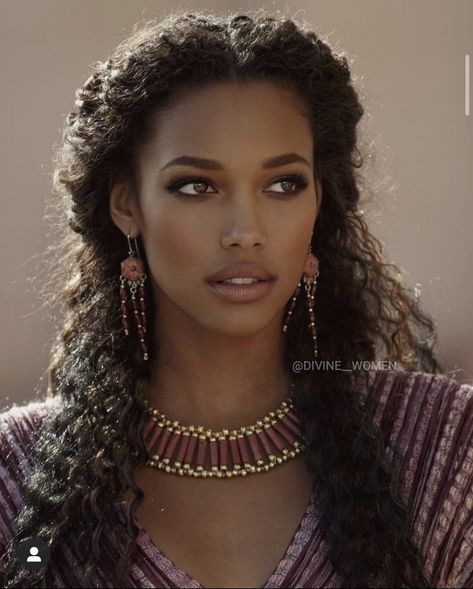 Kylie Bunbury, Belle Blonde, Most Beautiful Eyes, Beautiful Dark Skin, Gorgeous Eyes, Beautiful Women Faces, Ebony Beauty, Most Beautiful Faces, African Beauty