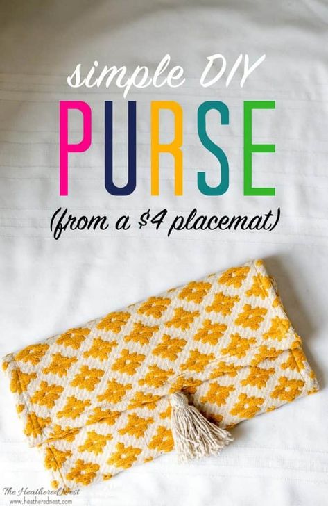 Placemat Clutch Purse, Bags Made From Placemats, How To Make A Clutch Purse Diy, Placemat Purses How To Make, Diy Clutch Purse Tutorial, How To Make A Clutch Bag, Placemat Bags Diy, Making Purses And Bags, Diy Boho Bag