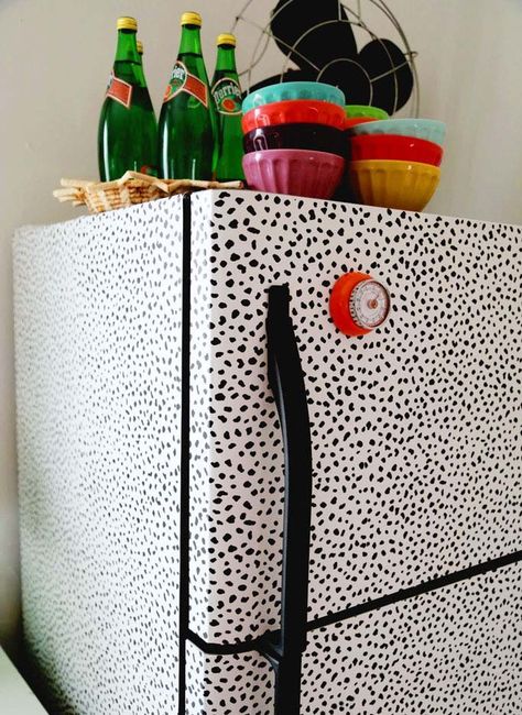 Fridge Makeover, Aunt Peaches, Kitchen Diy, Furniture Kitchen, Cool Ideas, Renter Friendly, I Wallpaper, Cheap Home Decor, تصميم داخلي