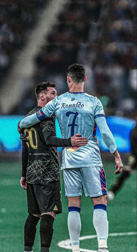 Ronaldo & Messi 🐐👑 Messi Y Ronaldo, Messi And Ronaldo Wallpaper, ديفيد بيكهام, Cristiano Ronaldo Body, Ronaldo Pictures, Cristiano Ronaldo And Messi, Ronaldo Skills, Cr7 Vs Messi, Messi Psg