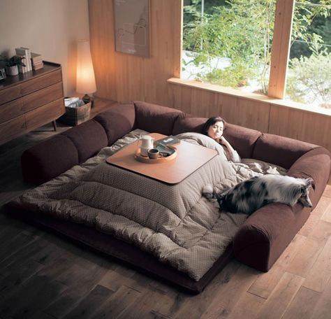 Kotatsu, A Traditional Japanese Floor Sofa Made Modern With Convertible Options Japanese Couch, Modern Floors, Japanese Living Rooms, Japanese Living Room, Design Japonais, Japanese Table, Japanese Home Decor, تصميم للمنزل العصري, Asian Homes