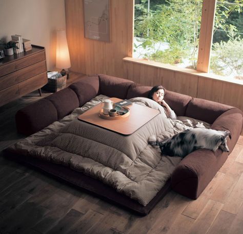 Kotatsu, A Traditional Japanese Floor Sofa Made Modern With Convertible Options Japanese Couch, Asian Houses, Modern Floors, Tatami Futon, Japanese Living Rooms, Japanese Living Room, Japanese Table, Design Japonais, Japanese Home Decor