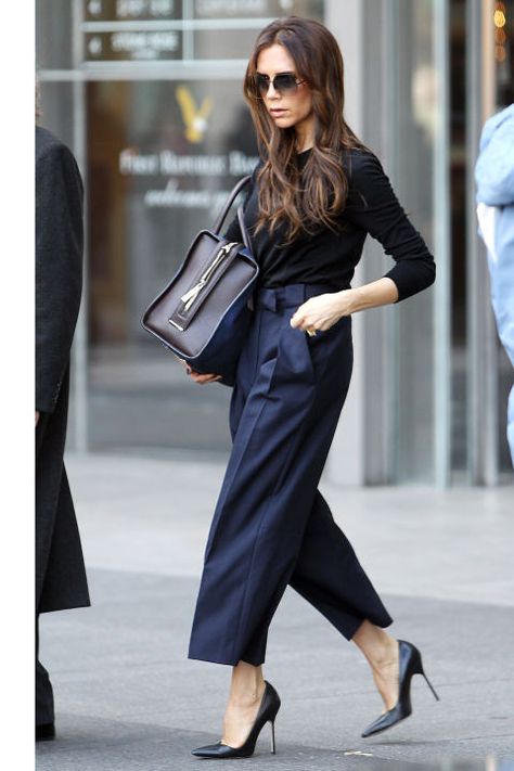Miranda Kerr, Inspired Outfits, Outfit Nero, Victoria Beckham Style, Ținută Casual, Mode Chic, Modieuze Outfits, Work Wear Women, Inspiration Mode
