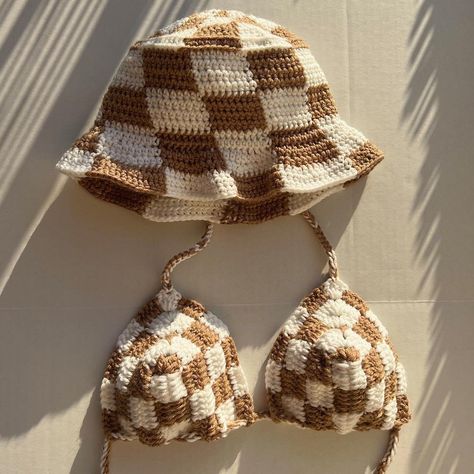 Crochet Swim Suits, Crochet Sets Women, Bikinis Tejidos Crochet, Bikinis A Crochet, Crochet Bikinis Free Patterns, Crochet Projects Clothes, Crochet Set Outfit, Crochet Bathing Suit Top, Tops Tejidos A Crochet