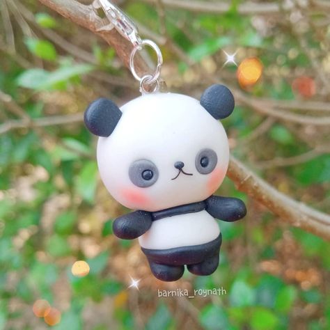 Super Clay Ideas, Clay Panda, Huge Art, Panda Charm, Stone Art Painting, How To Make Clay, Resin Charms, Porcelain Clay, Clay Ideas