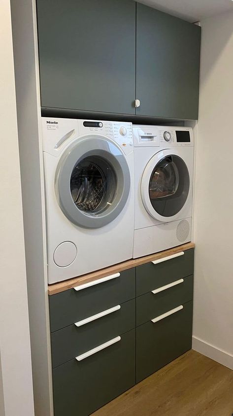 Ikea Utility Room, Washer Dryer Storage, Ikea Laundry, Ikea Metod Kitchen, Ikea Laundry Room, Laundry Room Hacks, Metod Kitchen, Laundry Design, Laundry Room Makeover