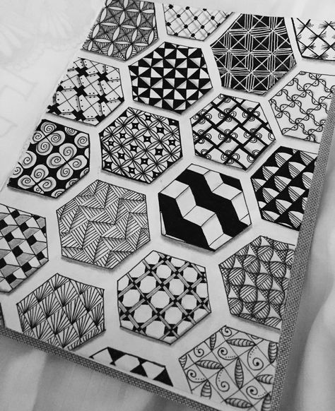 Sharpie Art, Puzzle Drawing Ideas, Zentangle Art Ideas, Zentangle Kunst, Geometric Design Art, Doodle Art Drawing, Mandala Art Lesson, 흑백 그림, Zentangle Drawings