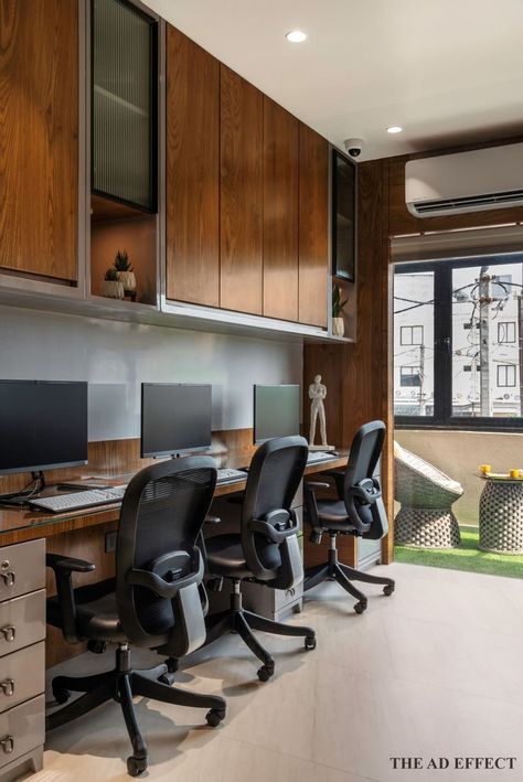 Small Office Interior Design Modern, Office For Two People Layout, Office For Two People, Small Home Office For Two, Office Interior Design Workspaces, Private Office Interior, Home Office For Two People, Lawyer Office Interior, Lawyer Office Design