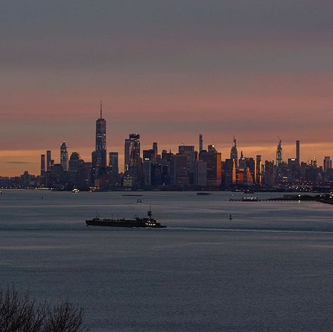 Wednesday, May 6th, 2020, Good Evening! | Viewing NYC New York Harbor, Autumn In New York, Laptop Cover, I Love Nyc, Nyc Skyline, Manhattan Skyline, New York Life, New York Aesthetic, Lower Manhattan