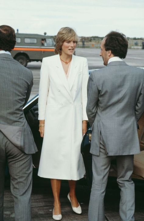 Princess Diana Best Looks | Photos of Princess Diana, Princess Diana Outfits, Best Looks Princess Diana Outfits, Diana Outfits, I Never Cared, Princess Diana Dresses, Hot Pink Blazers, Princess Diana Fashion, Princess Diana Photos, Princess Diana Pictures, Princess Coat