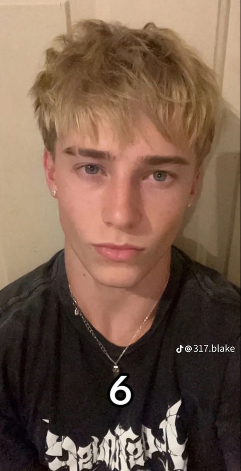 Guy With Buzzcut Aesthetic, Guys Hairstyles Blonde, Blonde Guy Buzzcut, Buz Cut Boy, Fine Blonde Guys, Blond Russian Men, White Boy Haircuts Straight Hair, Low Fade Blonde, Buff Blonde Guy