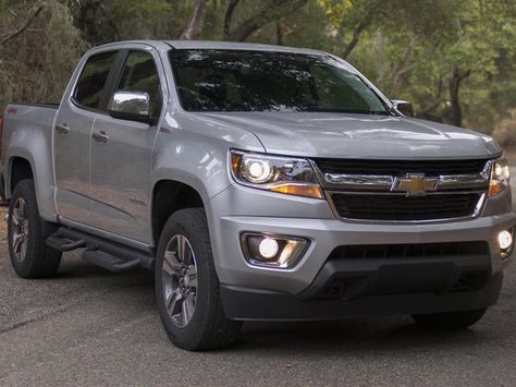 The 2016 #Chevrolet Colorado officially has the bragging rights as the most fuel-efficient pickup sold in the U.S.! http://www.cnet.com/news/chevrolet-colorado-diesel-most-fuel-efficient-pickup-in-the-us/ Top Fuel, Small Trucks, Purple Purse, Chevy Colorado, Truck Stuff, Chevrolet Colorado, Custom Wheels, Mid Size, Image House