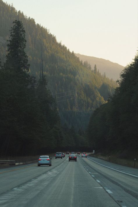 Tacoma Washington Fall, Seattle Travel Aesthetic, Driving In The Mountains, Driving Through Mountains Aesthetic, Nature Adventure Aesthetic, Seattle Living Aesthetic, West America Aesthetic, Stick Season Wallpaper, Adventure Asethic