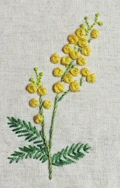 Embroidered flowers                                                       … Simple Embroidered Flowers, Embroid Flower, Embroidered Flowers Tutorial, Flower Embroidery Ideas, Ideas For Embroidery, Brazilian Embroidery Stitches, Ideas Embroidery, Hand Embroidered Flowers, Flowers Yellow