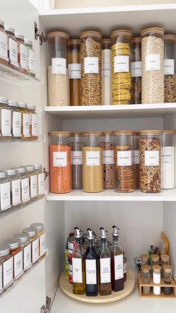 Pantry Aesthetic, Cool Pantry, Glass Kitchen Canisters, Pantry Organization Ideas, Desain Pantry, Perfect Pantry, Organized Pantry, Pantry Organisation, House Organisation