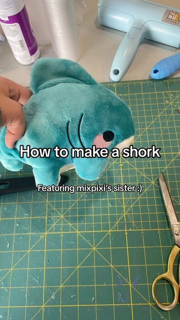 Bat Stuffie Pattern, Sewing Ideas Animals, How To Make Your Own Stuffed Animal, Sewing Patterns Cute Animals, Sewing Patterns Stuffies, Diy Sew Stuffed Animals, Simple Plush Patterns, Cute Easy Stuffed Animals To Sew, Tbh Creature Sewing Pattern