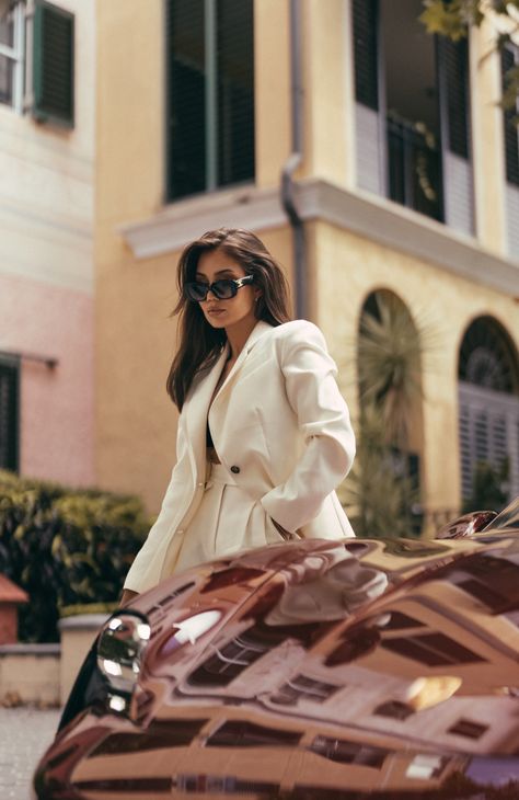 Woman And Car Photoshoot, Car Woman Aesthetic, Luxury Fashion Photoshoot, Luxury Lifestyle Photoshoot, Female Luxury Lifestyle, Rich Powerful Woman Aesthetic, Car Sales Woman, Porsche Woman, Powerful Business Woman Aesthetic