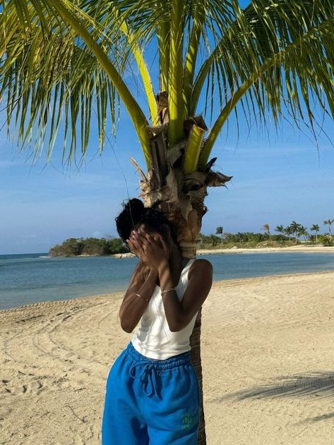 Bonito, Jamaican Girl Aesthetic, Jamaican Aesthetic, Jamaica Aesthetic, Jamaican Girl, Sunsets Ocean, Outfit Inspo Street Style, Style Curly Hair, Jamaican Girls