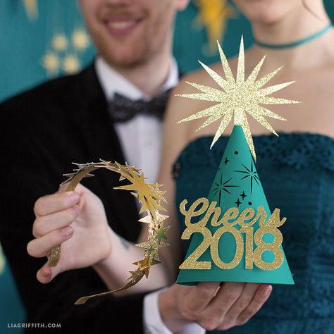 Natal, Diy New Years Eve Hats, New Year Hat, Happy New Year Decoration, New Year Props, Silvester Snacks, Holiday Headpiece, New Year's Snacks, New Years Ball
