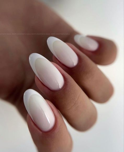 French Nails Designs, Almond French Nails, Fall Nails 2023, Makeup Recipes, Unghie Sfumate, Nature Tattoo, Wedding Home Decor, Style Nails, White Elegance