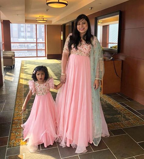 Client Sanjana Reddy with her four year old Tara Reddy in matching outfits from our Spring/Summer’18 collection, Brook💦 . . #mrunalinirao… Mother And Daughter Dresses Indian, Mom And Daughter Dresses Indian, Mother Daughter Matching Dresses, Mom Daughter Matching Outfits, Mommy Daughter Dresses, Mom Daughter Matching Dresses, Mom And Baby Dresses, Mom Daughter Outfits, Mommy Daughter Outfits