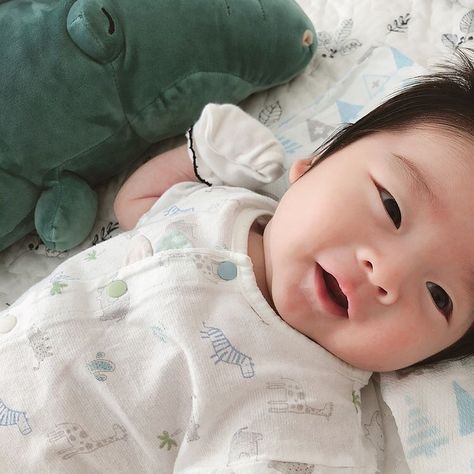 Baby Boy Images, Baby Tumblr, Ulzzang Kids, Cute Asian Babies, Korean Babies, Asian Kids, Baby Blog, Foto Baby