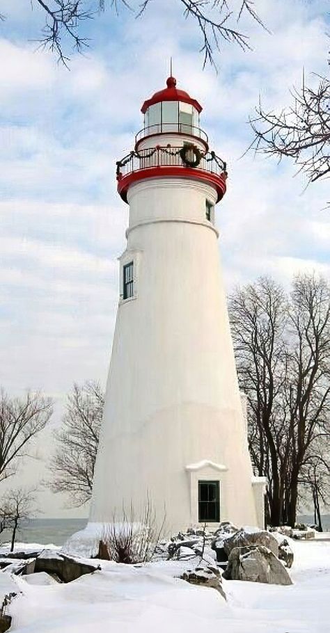 Marblehead Ohio, Marblehead Lighthouse, Lighthouse Lighting, Lighthouses Photography, Lighthouse Photos, Lighthouse Pictures, Lighthouse Painting, Beautiful Lighthouse, Beacon Of Light