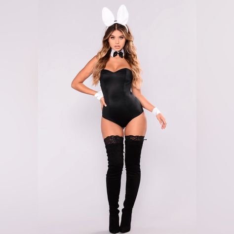 Brand New Fashion Nova Bunny Costume. Comes Still In Packaging Bunny Halloween Costume, Kostuum Halloween, Looks Halloween, Bunny Costume, Halloween Costume Outfits, Bunny Outfit, Fantasias Halloween, Looks Plus Size, Womens Black Dress