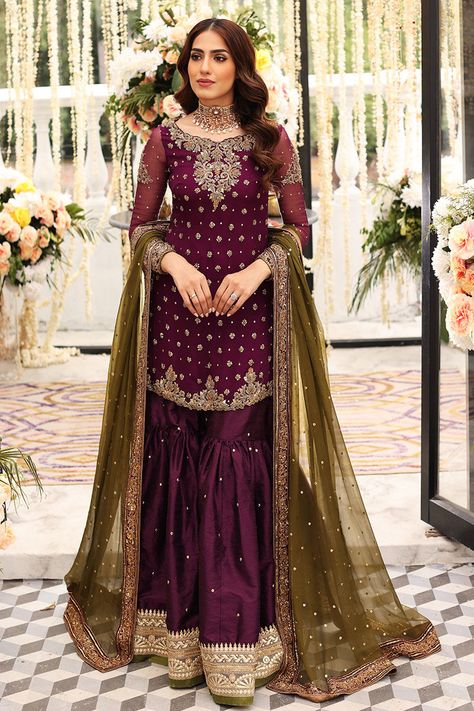 Sharara Style, Gharara Designs, Shadi Dresses, Latest Bridal Dresses, Latest Dress Design, Pakistani Fancy Dresses, Pakistani Wedding Outfits, Fancy Dresses Long, Pakistani Fashion Party Wear