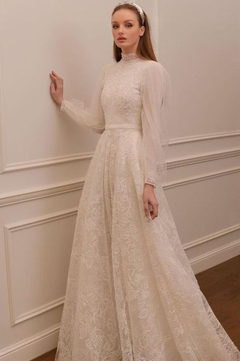 Bride Dress♡ Modest Bridal Dresses, Muslimah Wedding Dress, Modest Bridal Gowns, Bride Dress Simple, Modest Wedding Gowns, Muslim Wedding Dresses, Wedding Dress Outfit, Classy Wedding Dress, White Wedding Gowns