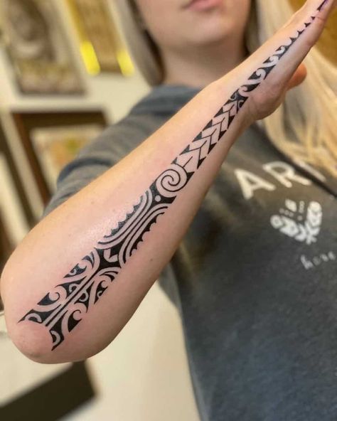 Maori Tattoos, Maori Tattoo Frau, Polynesian Leg Tattoo, Polynesian Tattoo Meanings, Tato Maori, Tato Suku, Tato Dengan Makna, Polynesian Tattoos Women, Tattoo Samples
