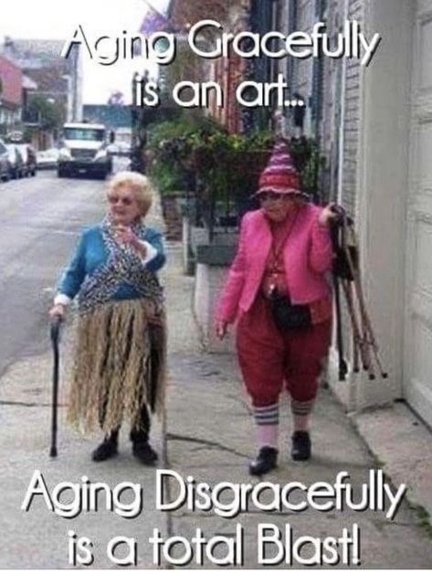 Sister Birthday Funny, Happy Birthday Wishes Sister, Getting Older Humor, Funny Happy Birthday Images, Old Age Humor, Old Lady Humor, Old Ladies, Birthday Wishes Funny, Happy 60th Birthday